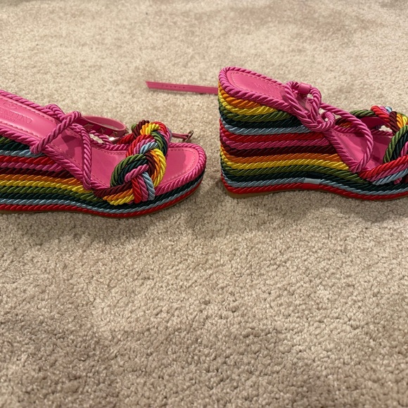 Valentino Rockstud Rainbow Wedge - MINT CONDITION - Size 38 - Picture 3 of 7
